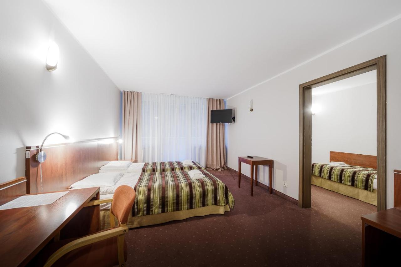 Promenada Zegrze Hotel Bialobrzegi  Exterior photo