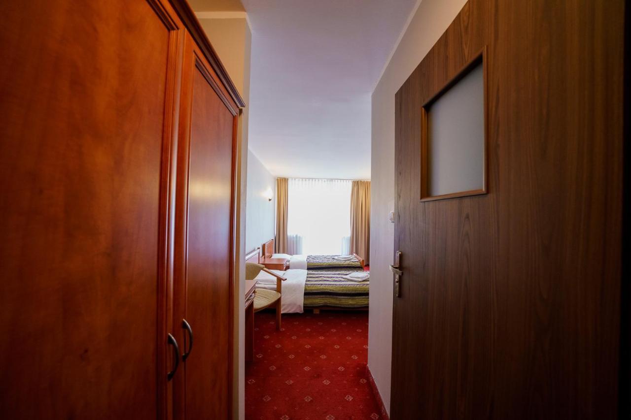Promenada Zegrze Hotel Bialobrzegi  Exterior photo